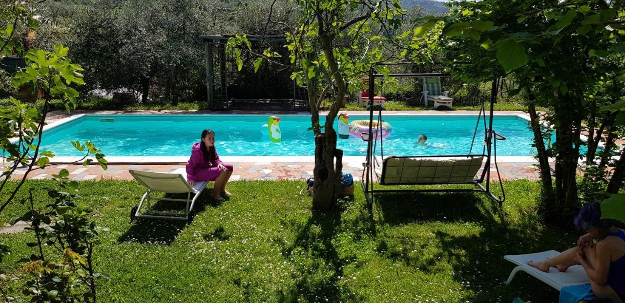 Guardalaluna Villa Pian di Scò Buitenkant foto
