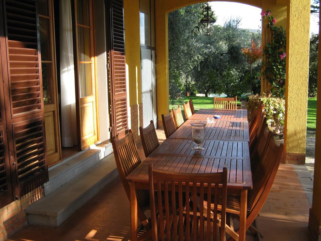 Guardalaluna Villa Pian di Scò Buitenkant foto