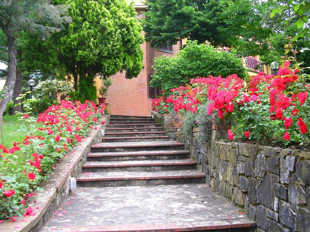 Guardalaluna Villa Pian di Scò Buitenkant foto
