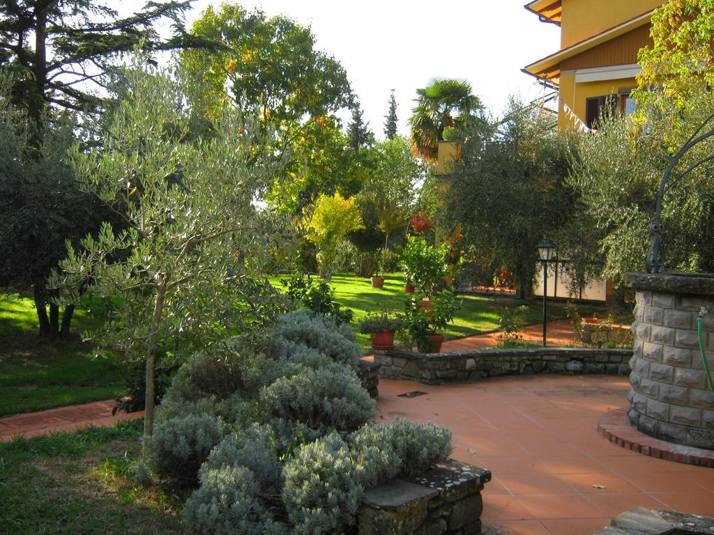 Guardalaluna Villa Pian di Scò Buitenkant foto