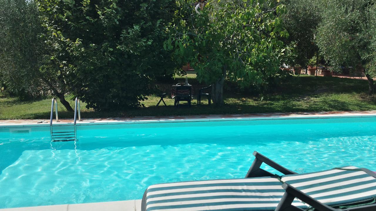 Guardalaluna Villa Pian di Scò Buitenkant foto