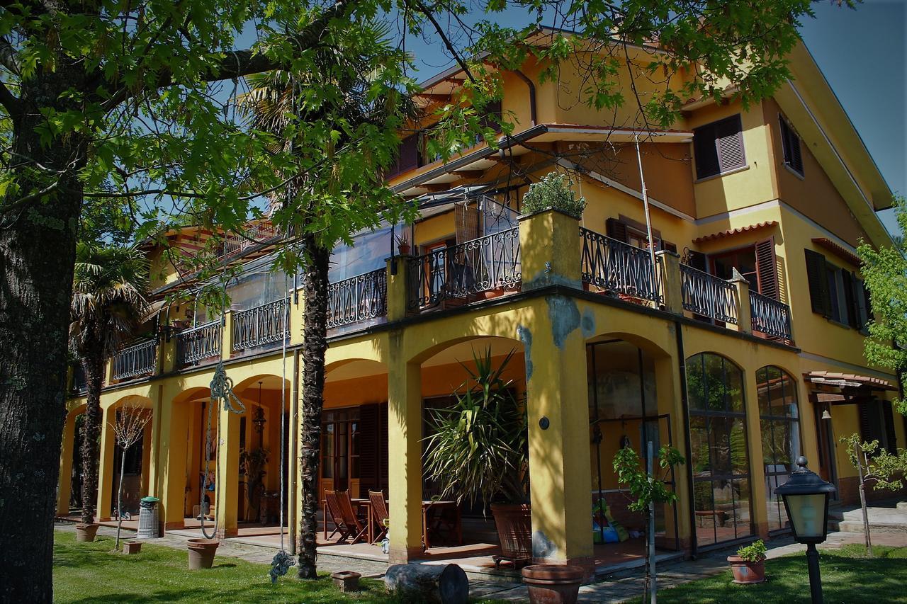 Guardalaluna Villa Pian di Scò Buitenkant foto